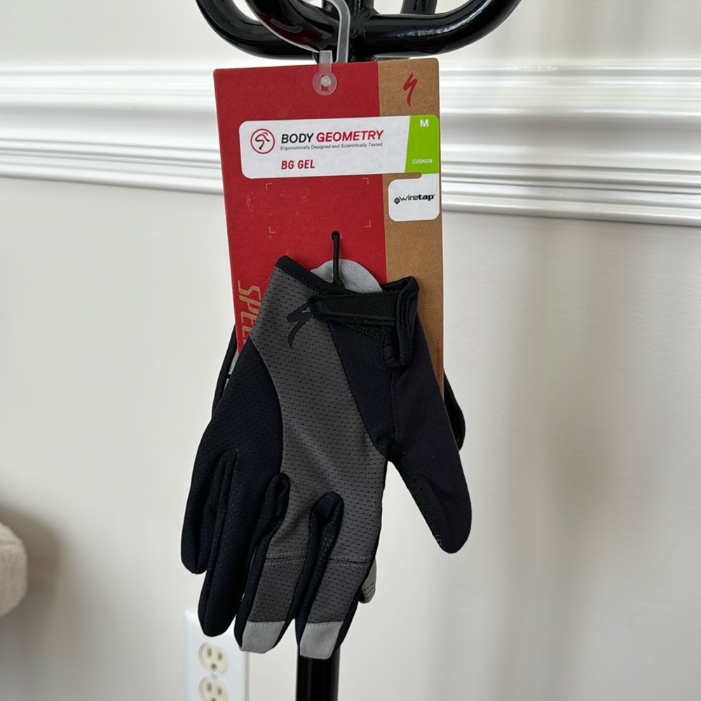 Specialized BG Gel biking gloves size medium